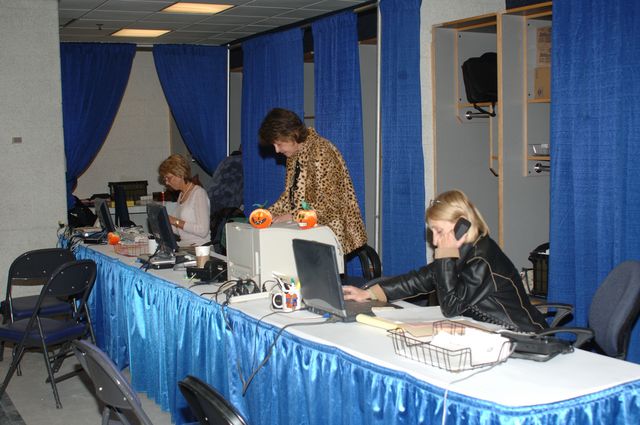 001-WIHS-10-30-05-DDPhoto.JPG