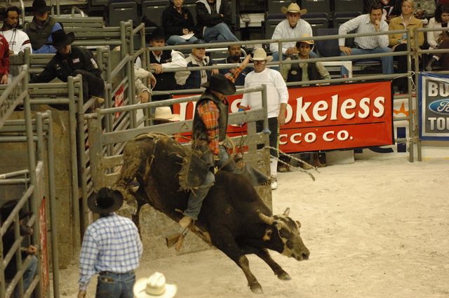 112-WIHS-10-23-06-BullRiding-DDPhoto.JPG