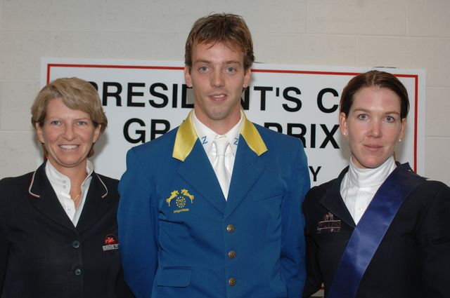 1143-Madden-Smolders-Hough-WIHS-10-28-06-&copy;DeRosaPhoto.JPG