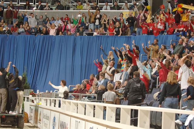 1153-BarnNight-WIHS-10-26-06-&copy;DeRosaPhoto.jpg
