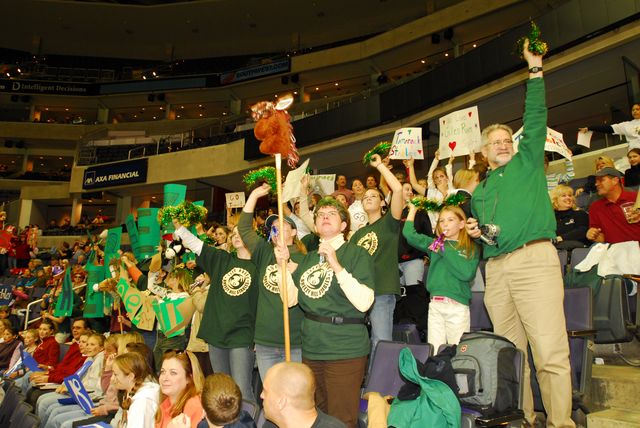 301-BarnNight-WIHS-10-26-06-ThomasPhoto.JPG
