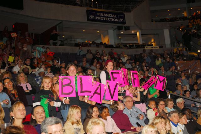 341-BarnNight-WIHS-10-26-06-ThomasPhoto.JPG