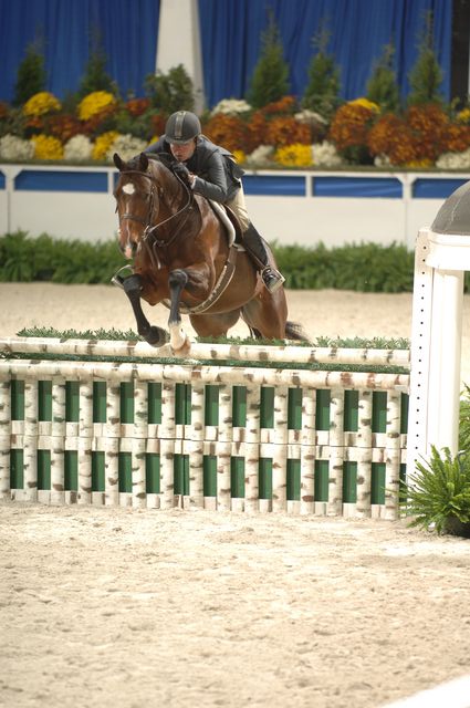 031-Theory-LouiseSerio-WIHS-10-24-06-&copy;DeRosaPhoto.JPG