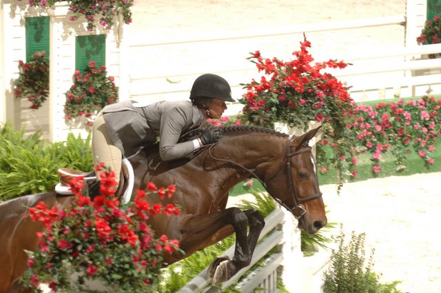 358-GGValentine-JenniferAlfano-WIHS-10-24-06-&copy;DeRosaPhoto.JPG