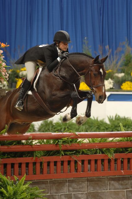 400-CarolineMoran-Pirate-10-25-06-&copy;DeRosaPhoto.jpg