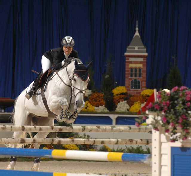 094-HillaryDobbs-VDLLotus-WIHS-10-28-06-&copy;DeRosaPhoto.JPG
