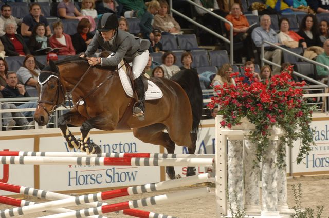 1055-MeganJohnstone-KissMeDesJoncs-WIHS-10-26-06-&copy;DeRosaPhoto.jpg