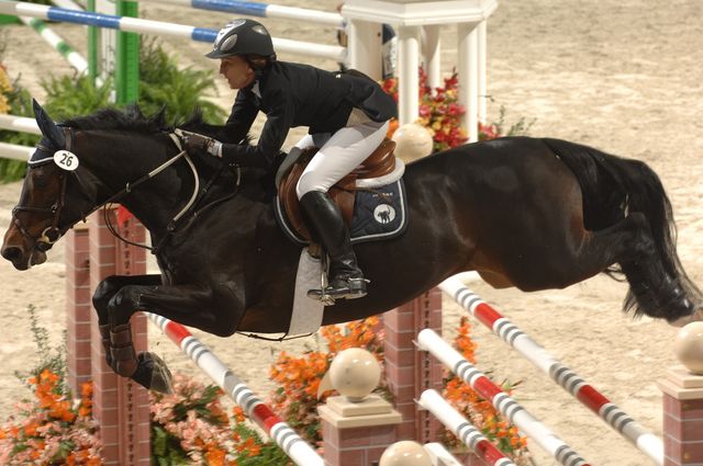 294-LisaSilverman-ObelixR-WIHS-10-27-06-&copy;DeRosaPhoto.JPG