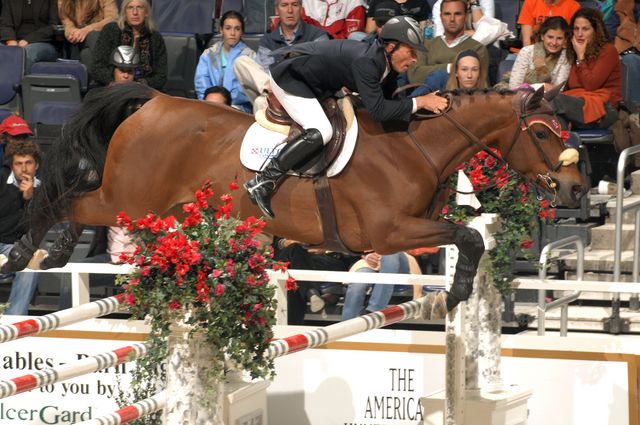 896-ToddMinikus-Olinda-WIHS-10-28-10-&copy;DeRosaPhoto.JPG