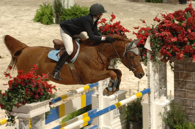 777-LindsaySample-SneakyCat-10-25-06-&copy;DeRosa-Photo.jpg