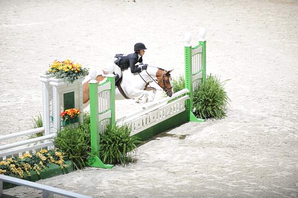 WIHS-10-24-09-Cl112-MdPny-DER_8048-SugarCookie-PeytonSmith-Ponies-DDeRosaPhoto.jpg