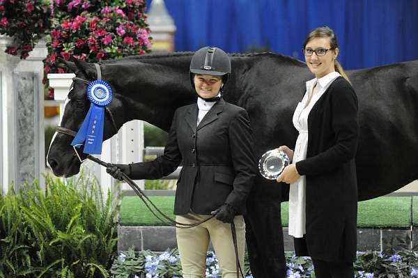 WIHS-10-22-09-DSC_4983-Mirasol-KelseyThatcher-SmJrHtr16-17-Presentations-DDeRosaPhoto.jpg