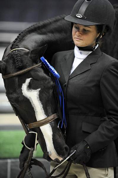 WIHS-10-22-09-DSC_4990-Mirasol-KelseyThatcher-SmJrHtr16-17-Presentations-DDeRosaPhoto.jpg