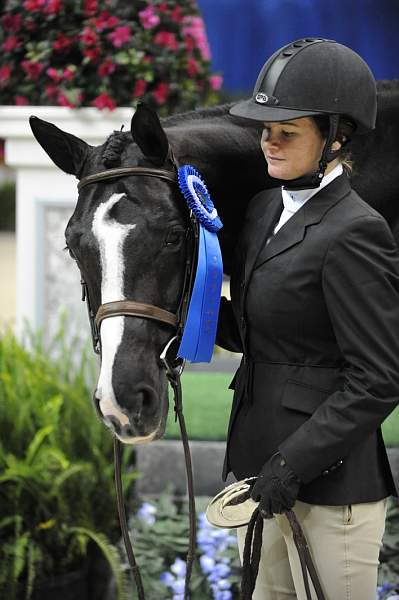WIHS-10-22-09-DSC_4996-Mirasol-KelseyThatcher-SmJrHtr16-17-Presentations-DDeRosaPhoto.jpg