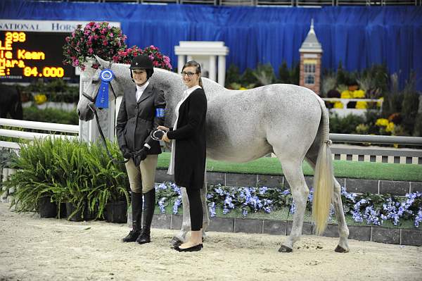 WIHS-10-22-09-DSC_5103-Lyle-AbbyOMara-SmJrHtr16-17-Presentations-DDeRosaPhoto.jpg