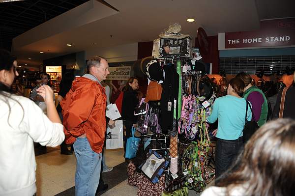 WIHS-10-23-09-DSC_8777-Vendors-DDeRosaPhoto.jpg