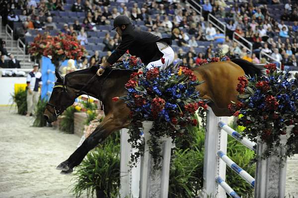 WIHS-10-24-10-PresCup-DSC_0960-GreatAmerican-MarkLeone-DDeRosaPhoto.jpg