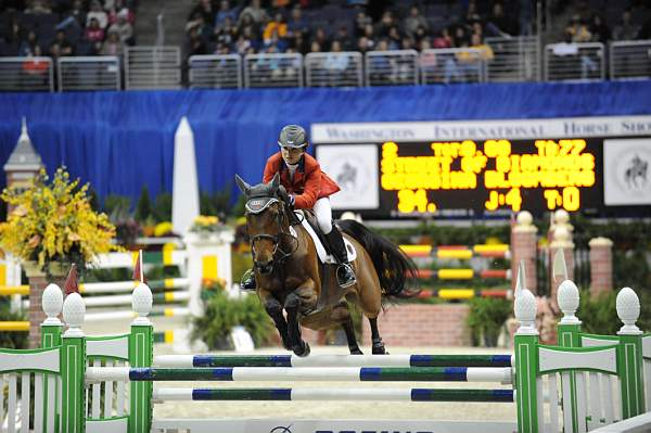 WIHS-10-24-10-PresCup-DSC_1062-StreetofDiamonds-GeorginaBloomberg-DDeRosaPhoto.jpg