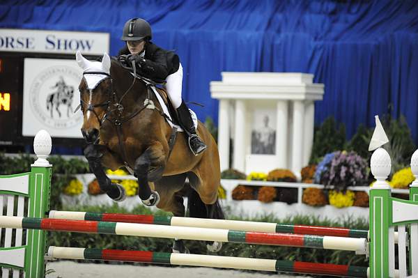WIHS-10-22-09-DSC_5873-Naomi-AlexandraThornton-JrJpr-DDeRosaPhoto.jpg