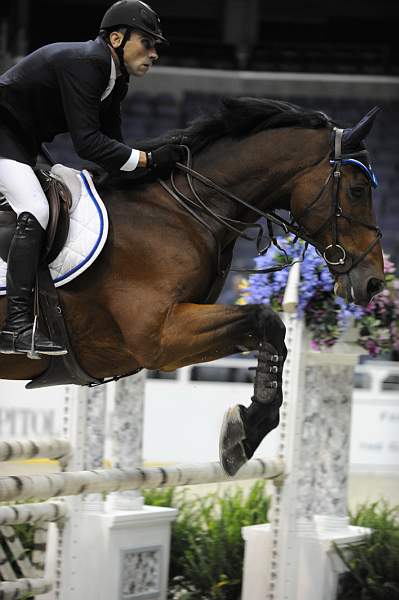 WIHS-10-21-09-AdultJprCh-DSC_3497-Fenway-Ahmed-Alali-DDeRosaPhoto.jpg