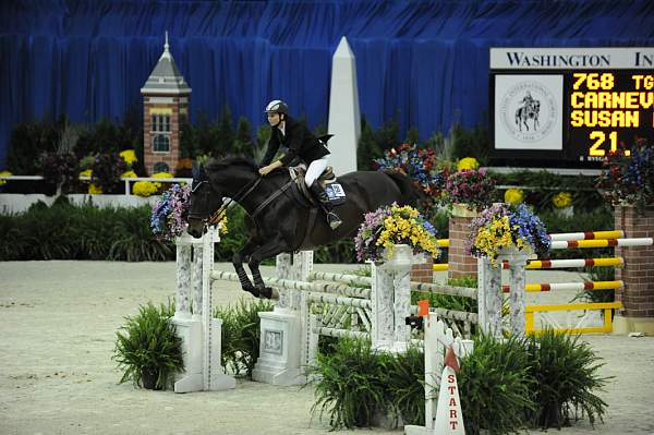 WIHS-10-21-09-DSC_3913-Carneval-SusanKnoblauch-DDeRosaPhoto-A-OJpr.jpg