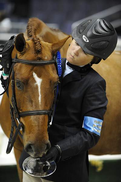 WIHS-10-24-09-DER_8165-AllTheBest-VictoriaColvin-Winners-DDeRosaPhoto.jpg