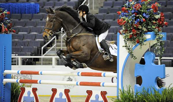 WIHS-10-21-09-AdultJprCh-DSC_3455-Shock-KarenThurm-Ferreri-DDeRosaPhoto.jpg