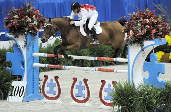 WIHS-10-22-10-Gamblers-DSC_7016-Olinda-ToddMinikus-DDeRosaPhoto.jpg