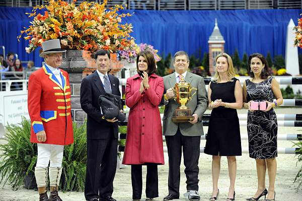 WIHS-10-24-09-DSC_1484-KenDuberstein-Sponsors-DDeRosaPhoto.jpg