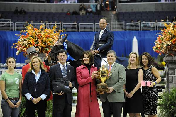 WIHS-10-24-09-DSC_1516-KenDuberstein-Sponsors-DDeRosaPhoto.jpg
