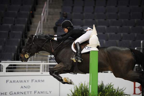 WIHS-10-21-09-DSC_3204-WIHSChJpr-WordsOfWisdom-AshleyFoster-Sponsors-FarawayFarm-DDeRosaPhoto.jpg