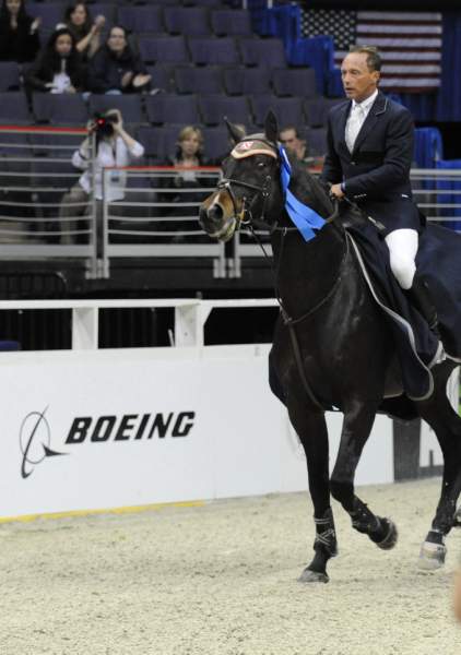 WIHS-10-24-10-PresCup-DSC_1494-Alaska-ToddMinikus-DDeRosaPhoto.jpg