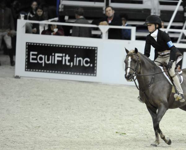 WIHS-10-25-09-DSC_1699-RicoSuave-AlleeceJarman-Sponsors-EquiFit-DDeRosaPhoto.jpg