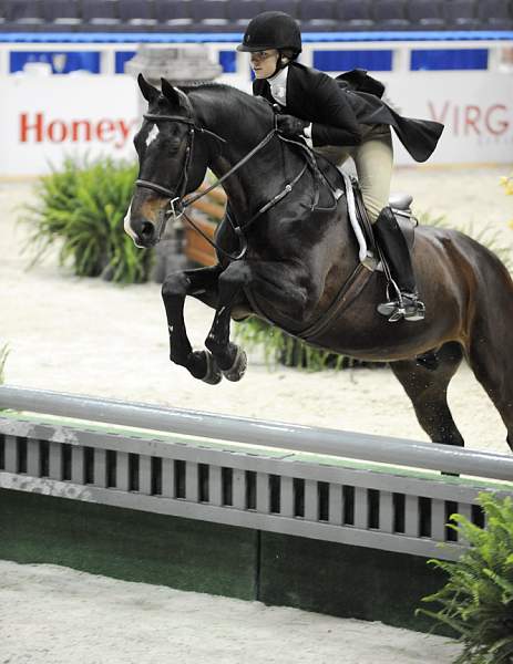 WIHS-10-20-09-DSC_0828-Laguna-JanelleCyprich-Sponsors-Honeywell-DDeRosaPhoto.jpg