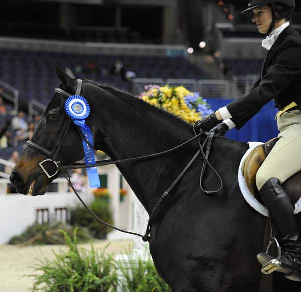 WIHS-10-25-09-LocalHtrHrs-DSC_2864-GranTurismo-AngeeQuattro-Kerns-Sponsors-M-M-DDeRosaPhoto.jpg