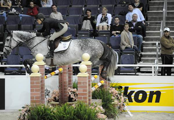 WIHS-10-21-09-DSC_3931-A-OJpr-Seraldo-ClaraLindner-Sponsors-Nikon-DDeRosaPhoto.jpg