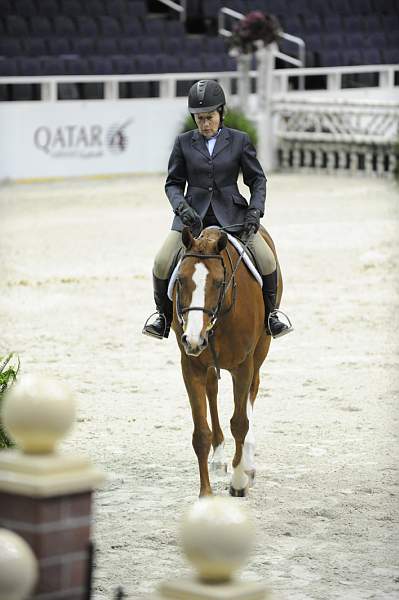 WIHS-10-20-09-DSC_0350-FineKiss-BettyOare-Sponsors-Qatar-DDeRosaPhoto.jpg