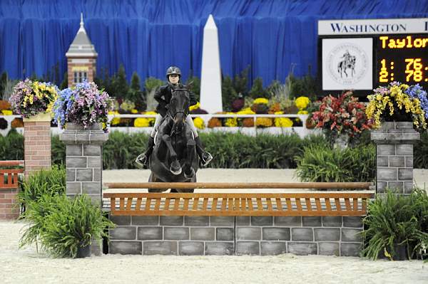 WIHS-10-23-09-WIHSJrEqHtr-DSC_8190-Ricochet-ReedKessler-DDeRosaPhoto.jpg