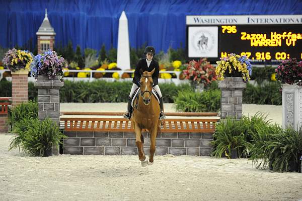 WIHS-10-23-09-WIHSJrEqHtr-DSC_8360-Ivy-ZazouHoffman-DDeRosaPhoto.jpg