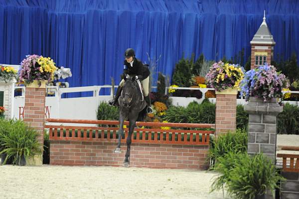 WIHS-10-23-09-WIHSJrEqHtr-DSC_8377-Catwoman-LauraPfeiffer-DDeRosaPhoto.jpg