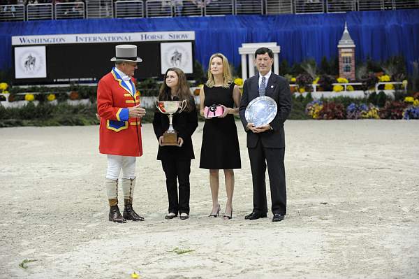 WIHS-10-24-09-Cl182-WIHSJrEqJpr-DSC_0364-JohnFranzreb-JulietReid-EricStraus-DDeRosaPhoto.jpg