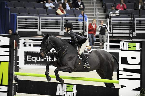 WIHS-10-24-10-Cl182-WIHSJrEqJpr-DSC_0216-Logan-LillieKeenan-DDeRosaPhoto.jpg