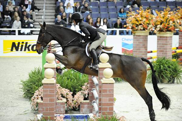 WIHS-10-24-10-Cl182-WIHSJrEqJpr-DSC_0343-TheGeneral-MollyBraswell-DDeRosaPhoto.jpg