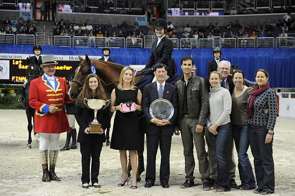WIHS-10-24-09-WIHSJrEqFinals-DER_8644-Travino-SamanthaSchaefer-DDeRosaPhoto.jpg