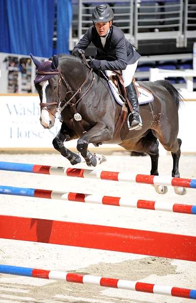 10-24-08-WIHS-285-StLaurent-LaurenHough-DeRosaPhoto.jpg