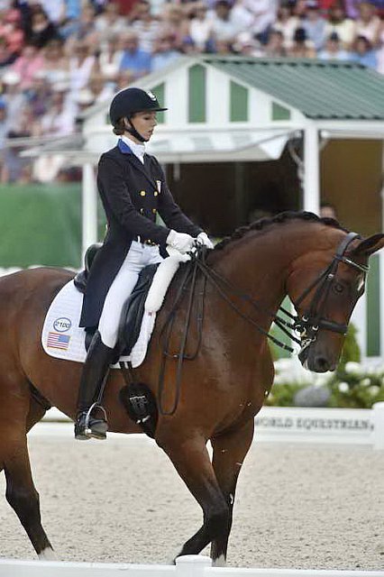 WEG1-Dressage-Freestyle-0006231-LauraGraves-Verdades-USA-DDeRosaPhoto