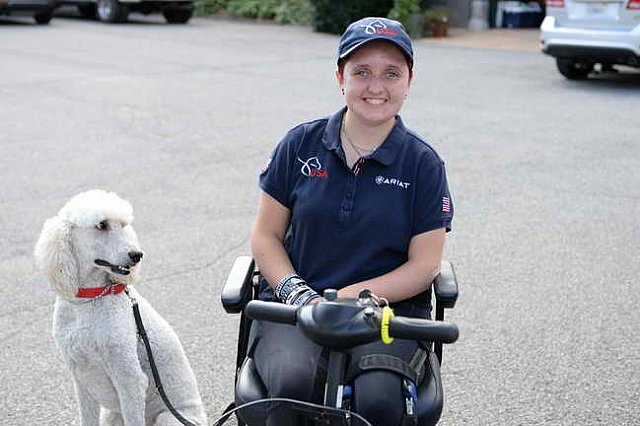 WEG-Para-8-10-14-3796-SydneyCollier-DDeRosaPhoto