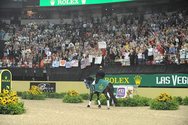 WorldCup-4-18-09-DressageAwardsFinal-698-SteffenPeters-Ravel-DDeRosaPhoto