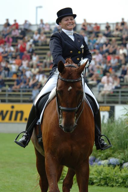 1061-WEG-8-23-06-_DeRosaPhoto.JPG