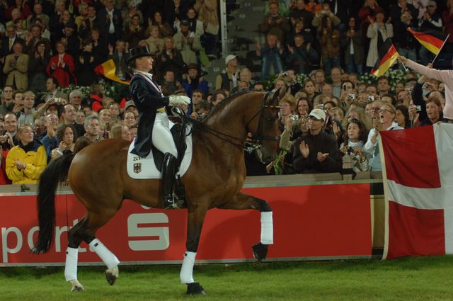 141-WEG-KurAwards-8-26-06-_DeRosaPhoto.JPG